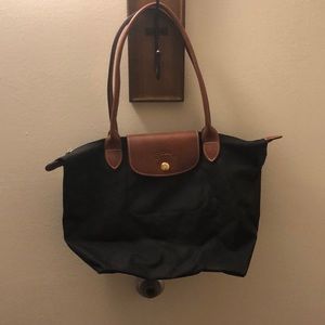 Black longchamp bag